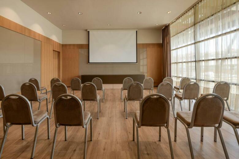 AC Hotel Diagonal L�illa