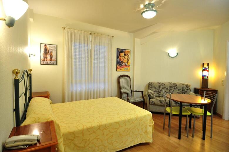 Aparthotel Hotel Apartamentos Aralso Sotillo