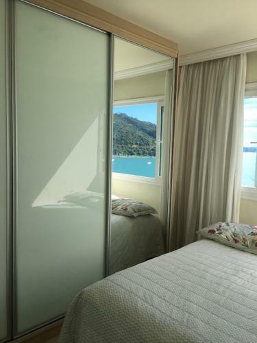 Apartamento Frente Ao Mar