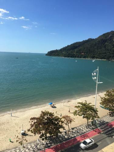 Apartamento Frente Ao Mar