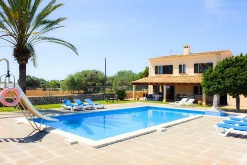Cala Ferrera Villa Sleeps 10 Pool Wifi
