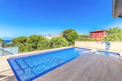 Cala San Vicente Villa Sleeps 8 Pool Air Con Wifi