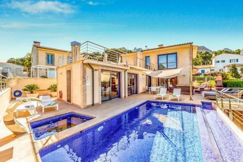 Cala San Vicente Villa Sleeps 8 Pool Air Con Wifi