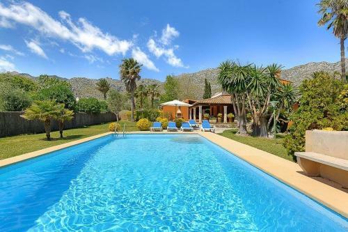 Cala San Vicente Villa Sleeps 6 Pool Air Con Wifi