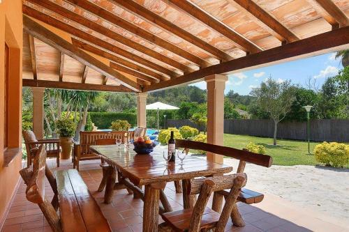 Cala San Vicente Villa Sleeps 6 Pool Air Con Wifi