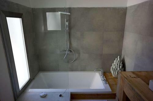 Cala Tarida Villa Sleeps 12 Pool Air Con Wifi