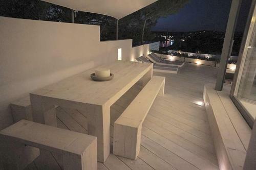 Cala Tarida Villa Sleeps 12 Pool Air Con Wifi