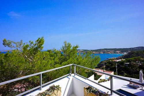 Cala Tarida Villa Sleeps 12 Pool Air Con Wifi