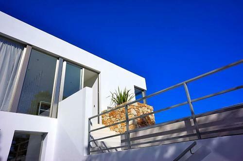 Cala Tarida Villa Sleeps 12 Pool Air Con Wifi