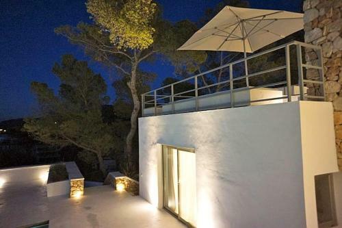 Cala Tarida Villa Sleeps 12 Pool Air Con Wifi