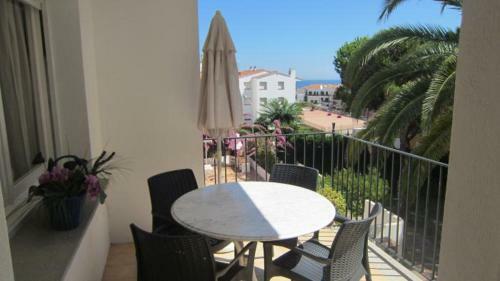 Calella De Palafrugell Apartment Sleeps 4