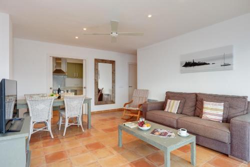 Calella De Palafrugell Apartment Sleeps 4