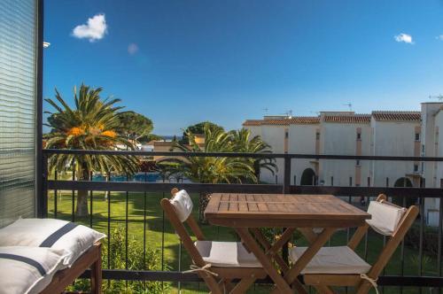 Calella De Palafrugell Apartment Sleeps 2 Pool