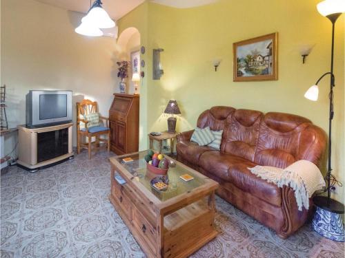 Three-bedroom Holiday Home In Almunecar