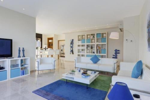 Begur Villa Sleeps 10 Pool Air Con Wifi