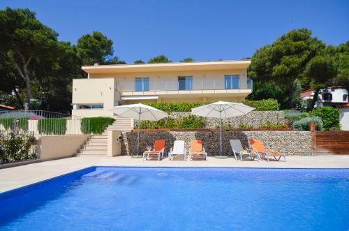 Begur Villa Sleeps 10 Pool Wifi