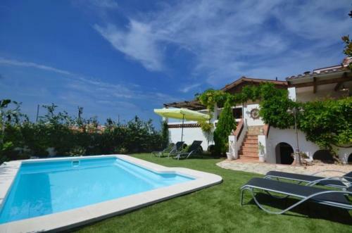 Begur Villa Sleeps 8 Pool Air Con