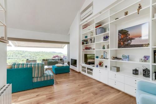Begur Villa Sleeps 8 Pool Air Con Wifi