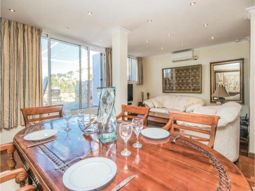 Two-bedroom Apartment In Benalmadena