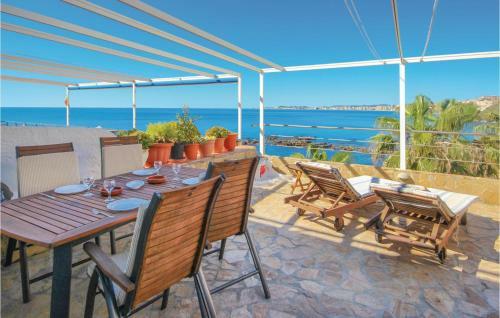 Two-bedroom Apartment In Benalmadena