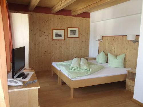 Hotel Gasthof Kronburg