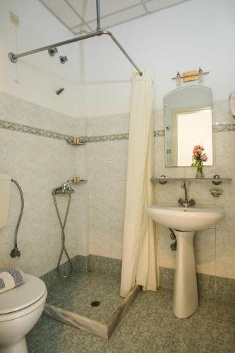 Hotel Paradise Inn