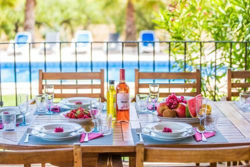 Caimari Villa Sleeps 8 Pool Air Con Wifi