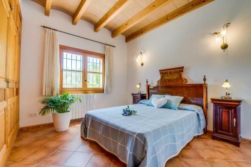 Caimari Villa Sleeps 8 Pool Air Con Wifi