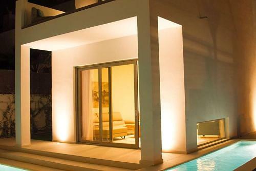 Cala Llonga Villa Sleeps 8 Pool Air Con Wifi