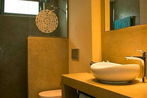 Cala Llonga Villa Sleeps 8 Pool Air Con Wifi