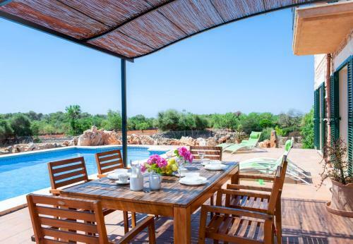 Calonge Villa Sleeps 8 Pool Air Con Wifi