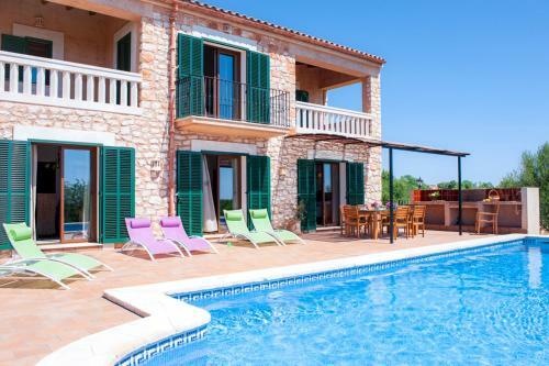 Calonge Villa Sleeps 8 Pool Air Con Wifi