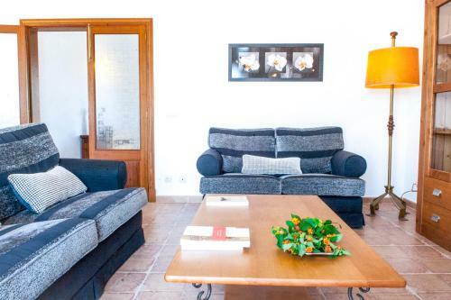 Calonge Villa Sleeps 8 Pool Air Con Wifi