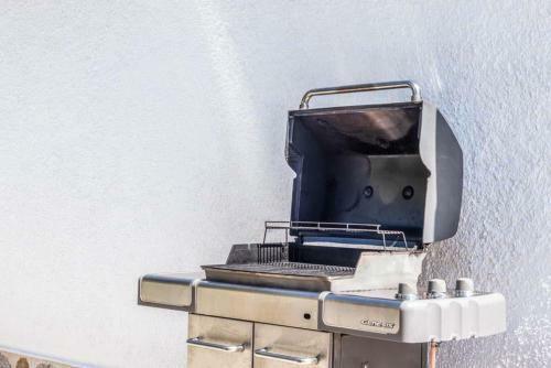 Calpe Villa Sleeps 8 Pool Air Con Wifi
