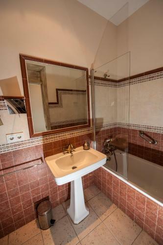 Apartamentos Los Patios De La Juder�a