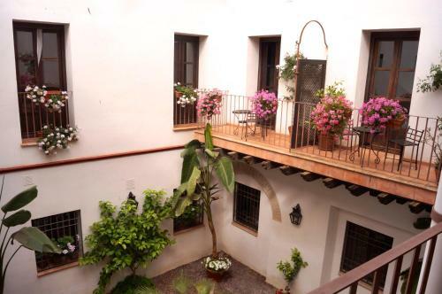 Apartamentos Los Patios De La Juder�a