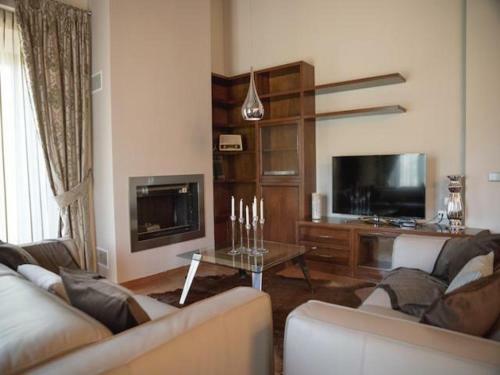 Deia Villa Sleeps 8 Pool Air Con Wifi