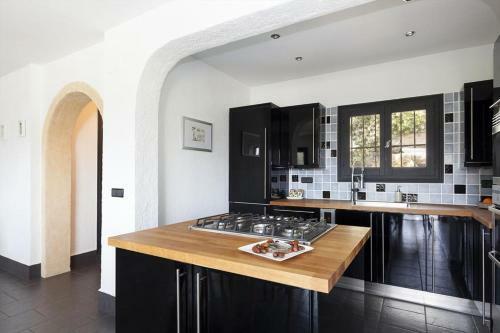 Denia Villa Sleeps 6 Pool Air Con Wifi
