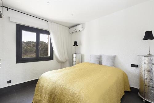 Denia Villa Sleeps 6 Pool Air Con Wifi