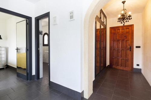 Denia Villa Sleeps 6 Pool Air Con Wifi