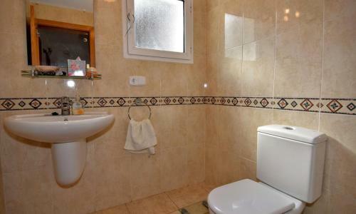 Denia Villa Sleeps 6 Pool Air Con Wifi