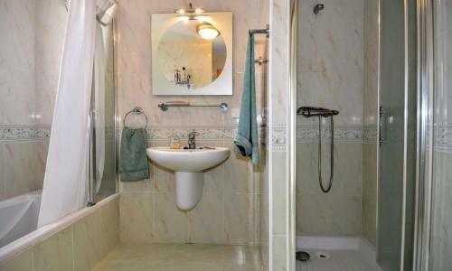 Denia Villa Sleeps 6 Pool Air Con Wifi