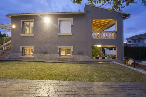Denia Villa Sleeps 6 Pool Air Con Wifi
