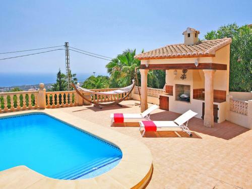 Urbanitzacio Montemar Villa Sleeps 8 Pool