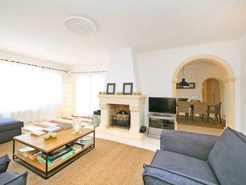 Urbanitzacio Montemar Villa Sleeps 8 Pool