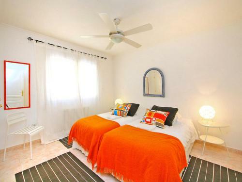 Urbanitzacio Montemar Villa Sleeps 8 Pool