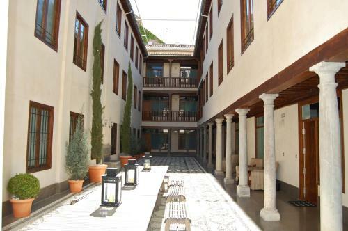 Granada Inn Apartments