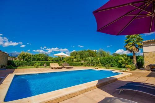 Inca Villa Sleeps 8 Pool Air Con Wifi