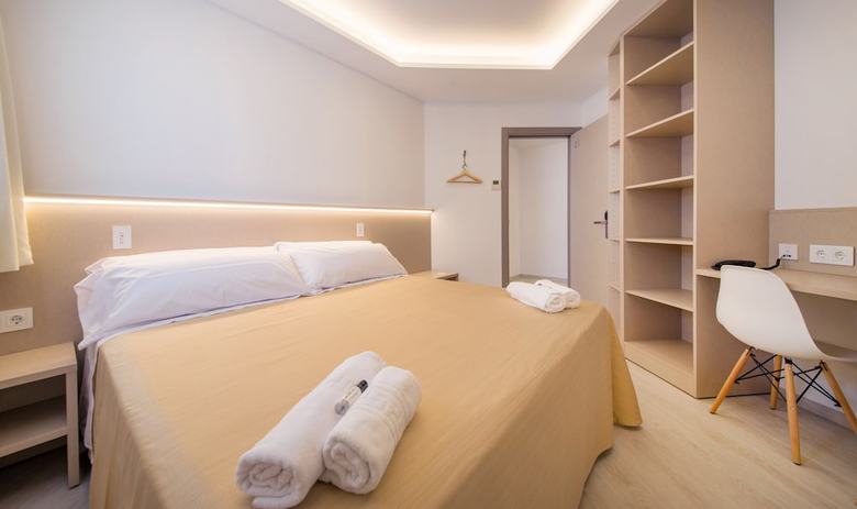 Hostal Sono House