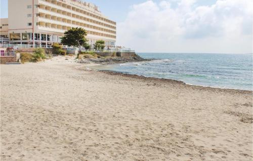 Three-bedroom Apartment In Cartagena